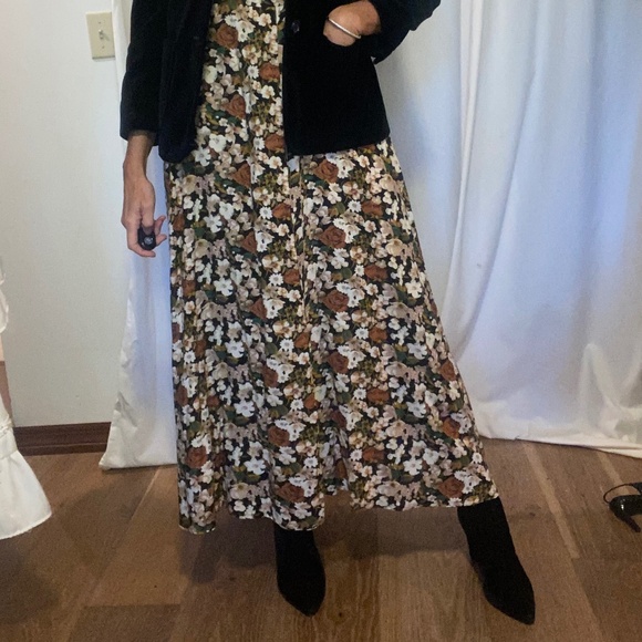 Fall floral cottagecore fitted but long dress with Flow - Picture 1 of 7